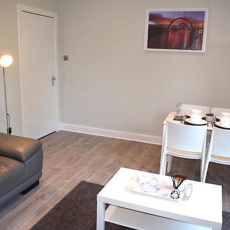 Kelpies Serviced Apartments- Victoria Фалькирк Экстерьер фото