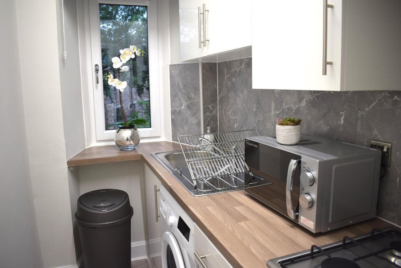 Kelpies Serviced Apartments- Victoria Фалькирк Экстерьер фото