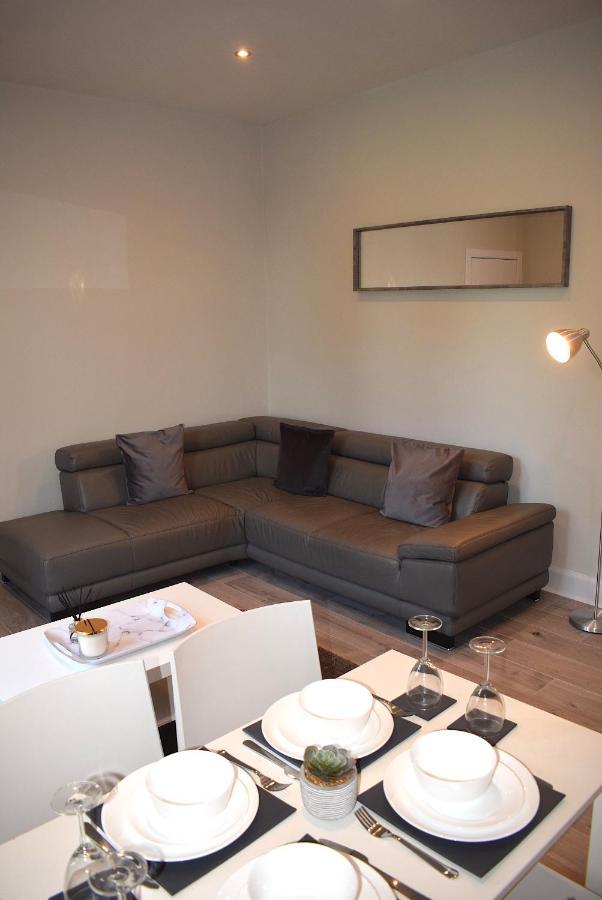 Kelpies Serviced Apartments- Victoria Фалькирк Экстерьер фото