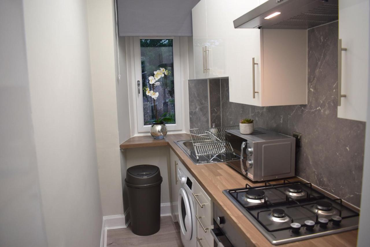 Kelpies Serviced Apartments- Victoria Фалькирк Экстерьер фото