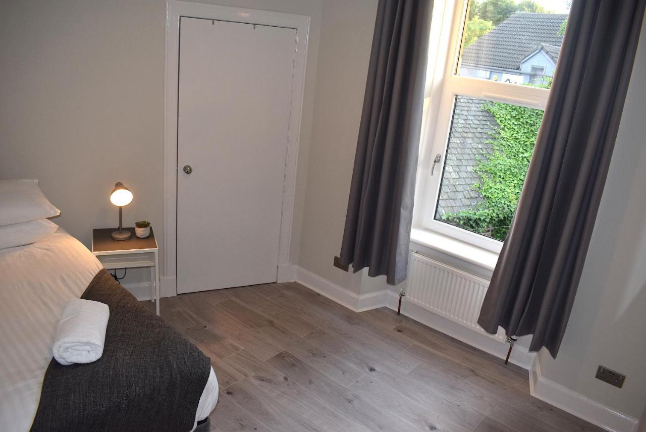 Kelpies Serviced Apartments- Victoria Фалькирк Экстерьер фото